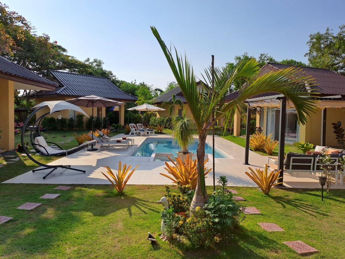 Pool Villa, Resort, Mae Ramphueng Beach, Ban Phe, Rayong, Residence M Thailand (Adults Only) Ban Chamrung Exterior foto